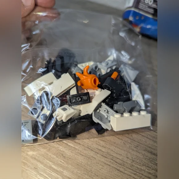 Lego Space Police Freeze Ray Frenzy 5970 Read! - Picture 10 of 14